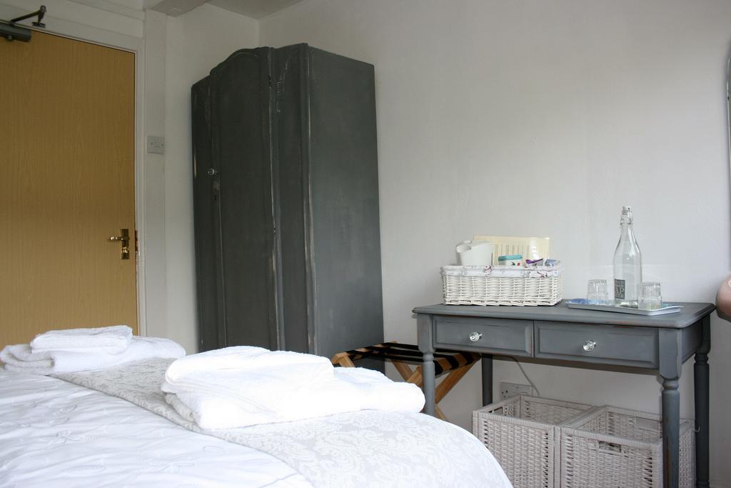 The Bark House Hotel Tiverton  Eksteriør billede